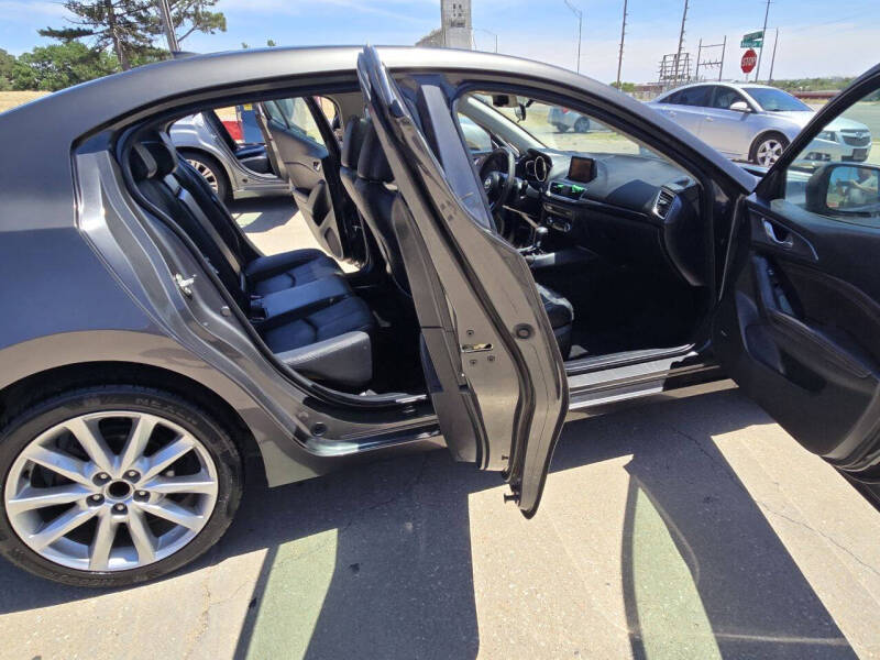 2017 Mazda MAZDA3 Grand Touring