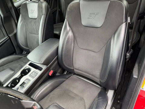 2022 Ford Edge ST