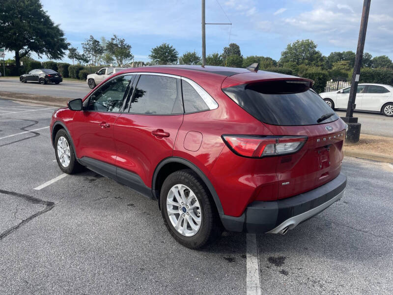 2020 Ford Escape SE