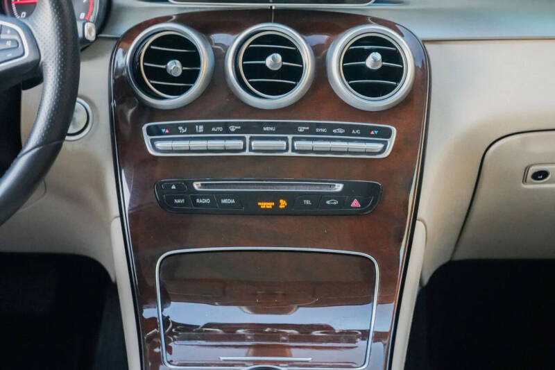 2018 Mercedes-Benz GLC GLC 300