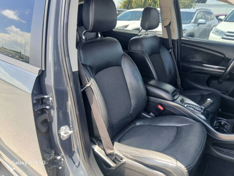 2018 Dodge Journey Crossroad