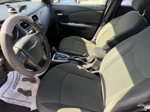 2012 Chrysler 200 LX