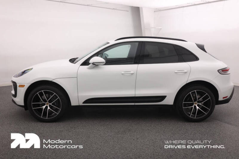 2025 Porsche Macan
