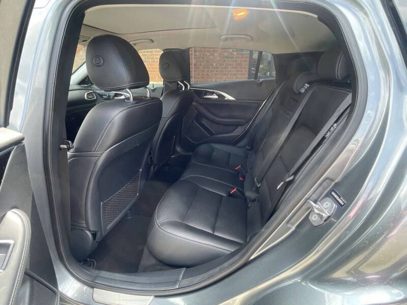 2018 Infiniti QX30 Essential