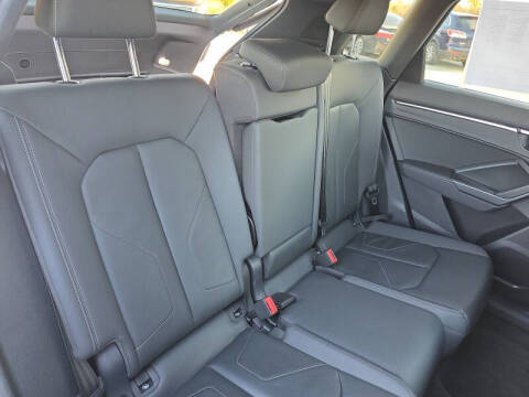 2020 Audi Q3 quattro S line Prem Plus 45 TFSI