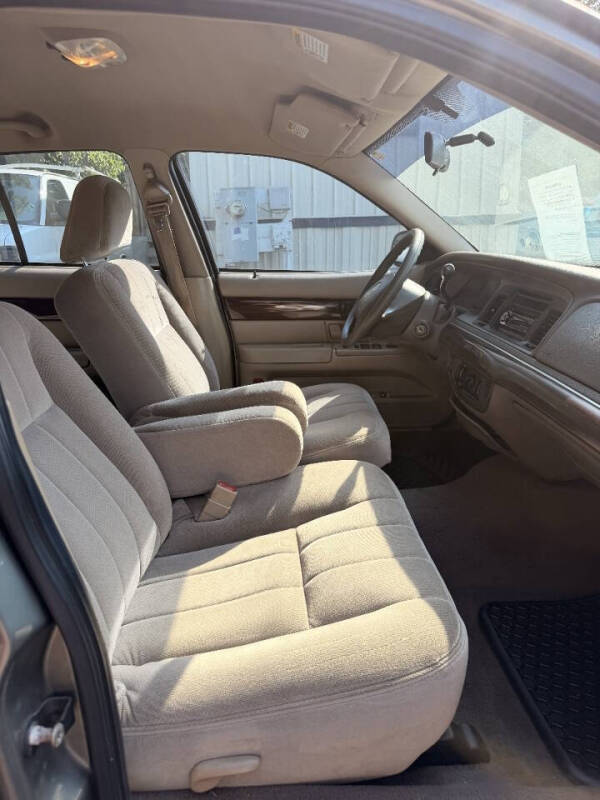 2003 Mercury Grand Marquis GS