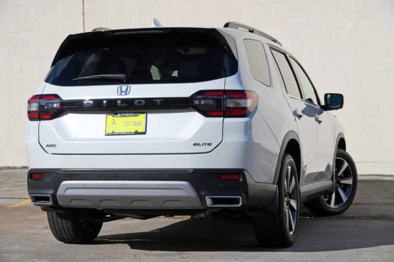 2023 Honda Pilot Elite