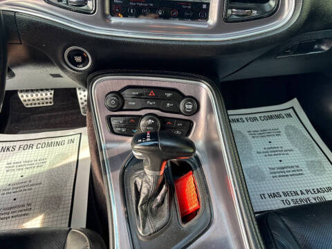 2018 Dodge Challenger SXT Plus