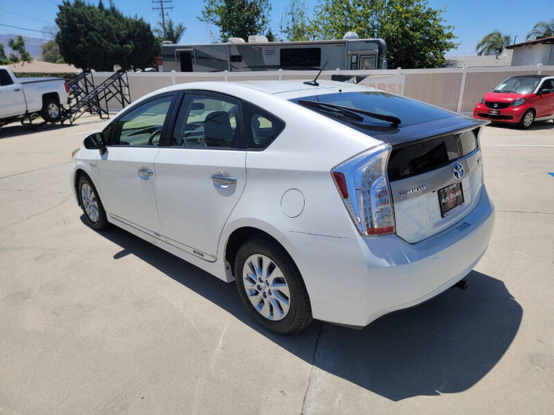 2013 Toyota Prius Plug-in Hybrid
