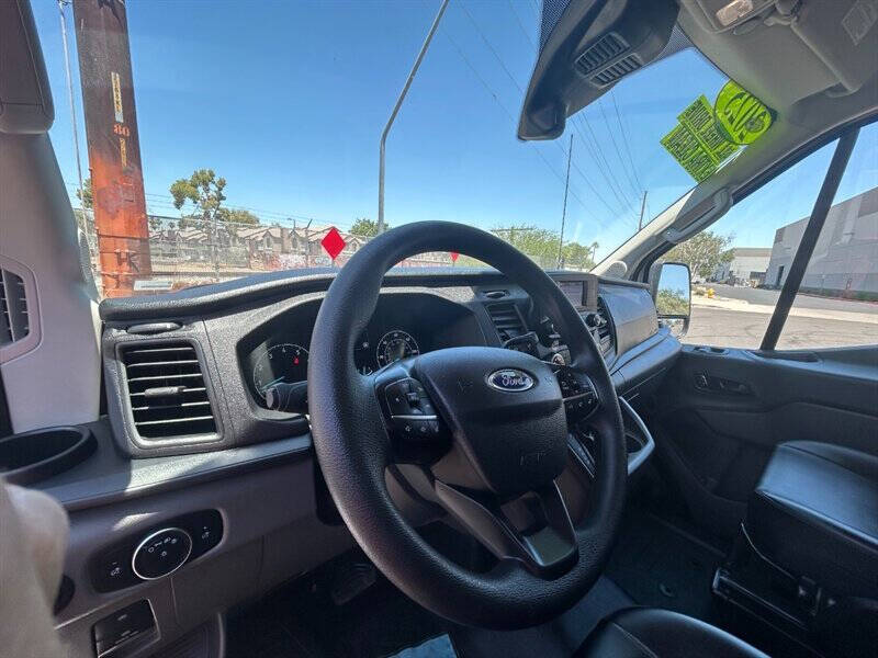 2025 Ford Transit 250