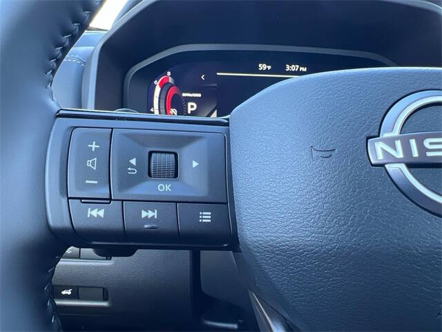 2025 Nissan Rogue SL