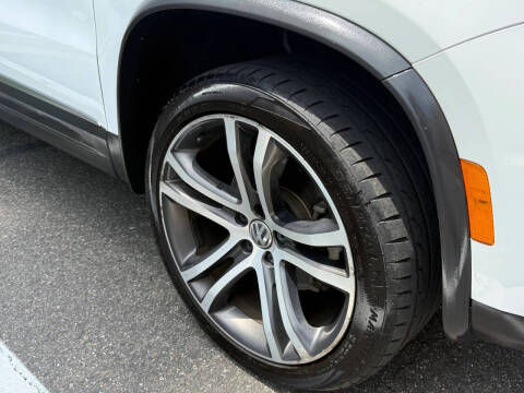2017 Volkswagen Tiguan 2.0T SEL