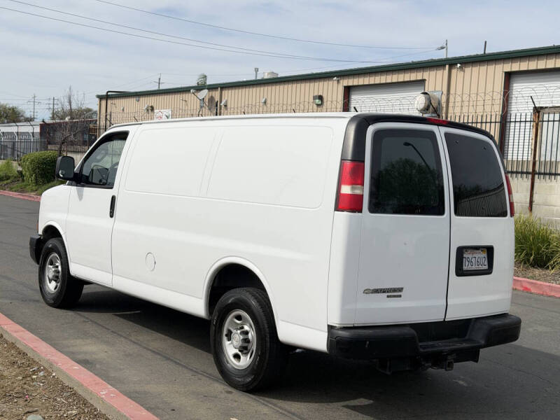 2016 Chevrolet Express 2500