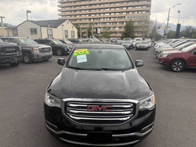 2017 GMC Acadia SLT-1