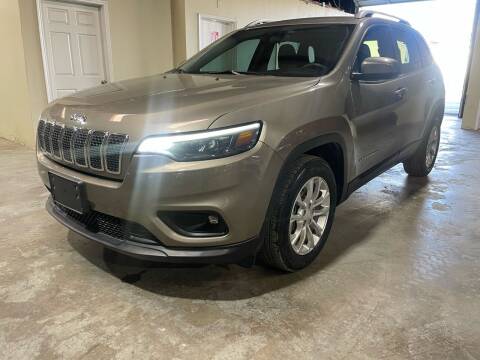 2019 Jeep Cherokee for sale at Safe Trip Auto Sales in Dallas TX