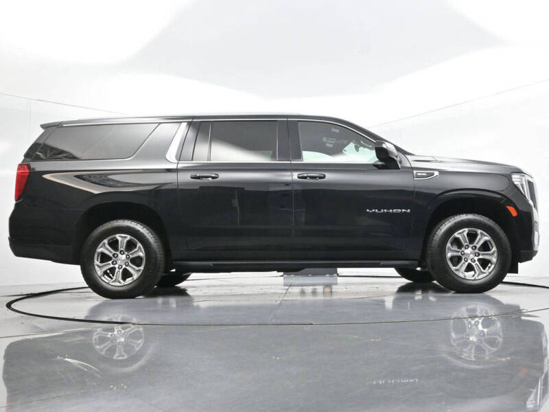2023 GMC Yukon XL SLE