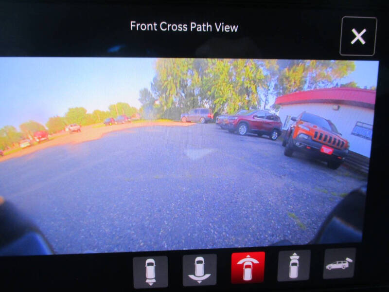 2023 Chrysler Pacifica Plug-In Hybrid Touring L