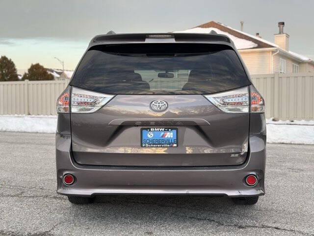2013 Toyota Sienna SE 8-Passenger