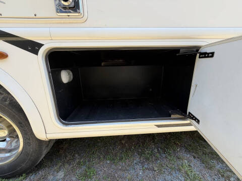 2018 Thor Motor Coach Ace 30.3