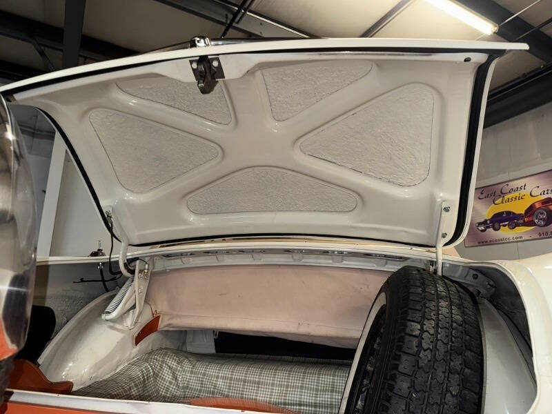 1956 Ford Sunliner