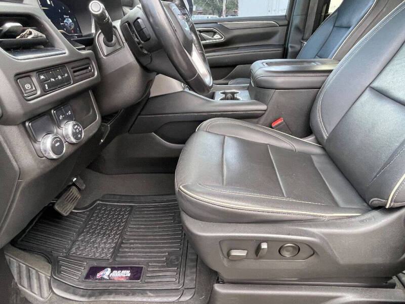 2022 GMC Yukon XL SLT