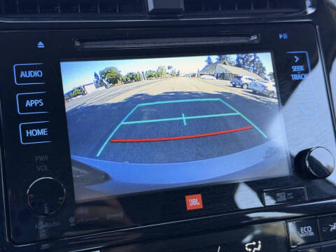 2017 Toyota Prius Four Touring