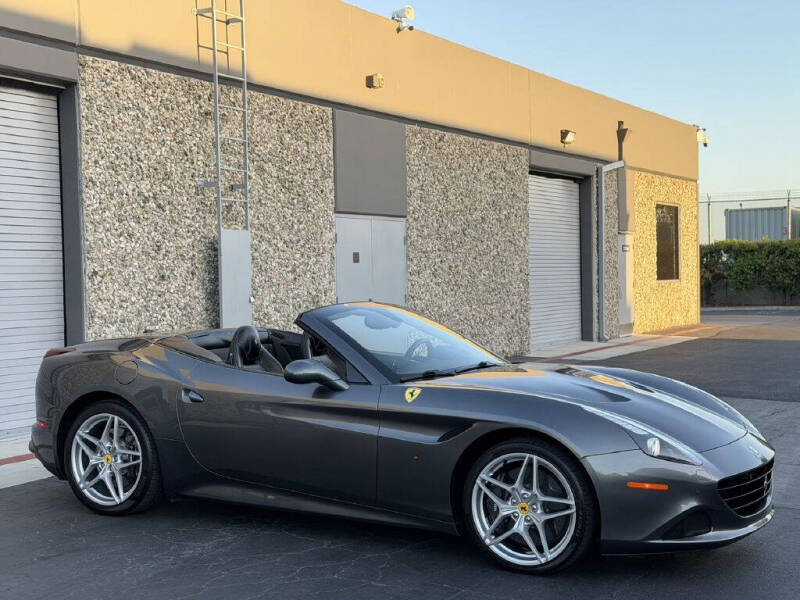 2016 Ferrari California T