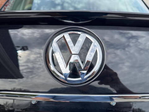 2019 Volkswagen Passat SE R-Line