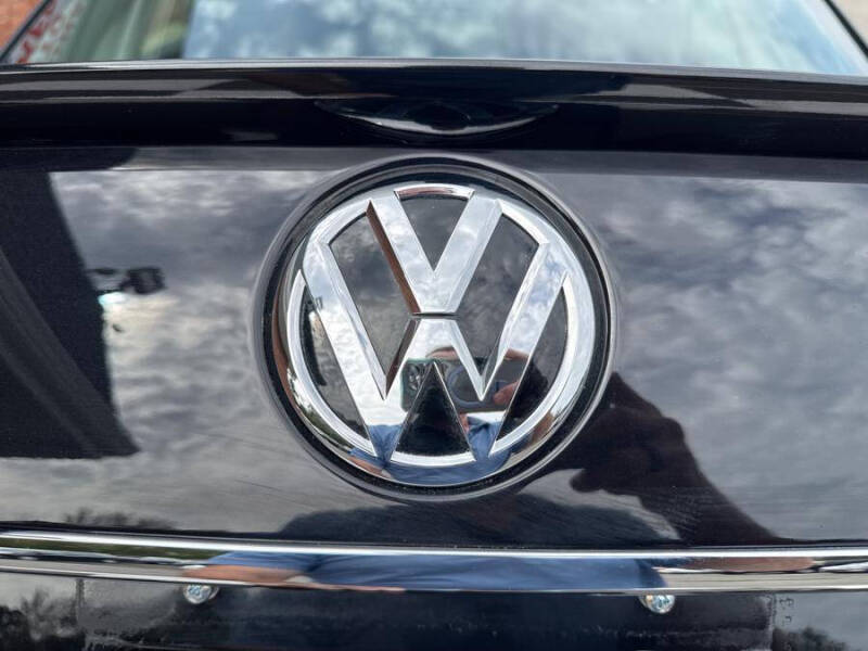 2019 Volkswagen Passat SE R-Line