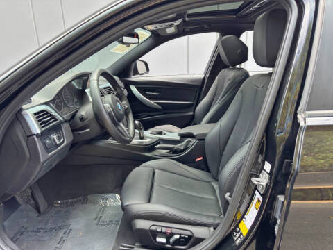 2017 BMW 3 Series 320i xDrive