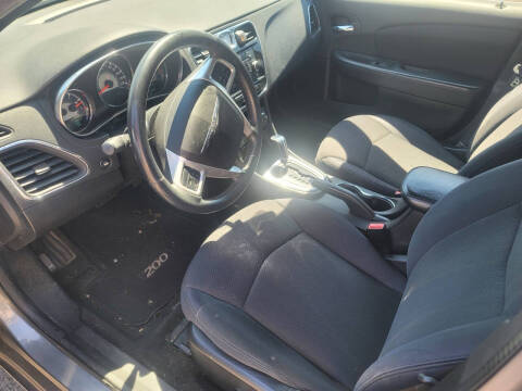 2013 Chrysler 200 Touring