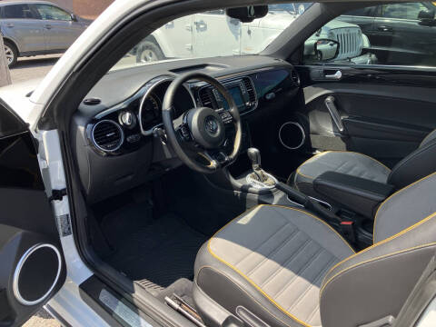 2016 Volkswagen Beetle 1.8T Dune PZEV