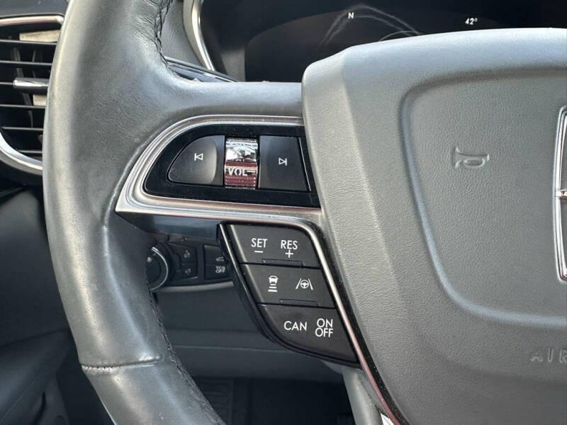 2020 Lincoln Nautilus Reserve