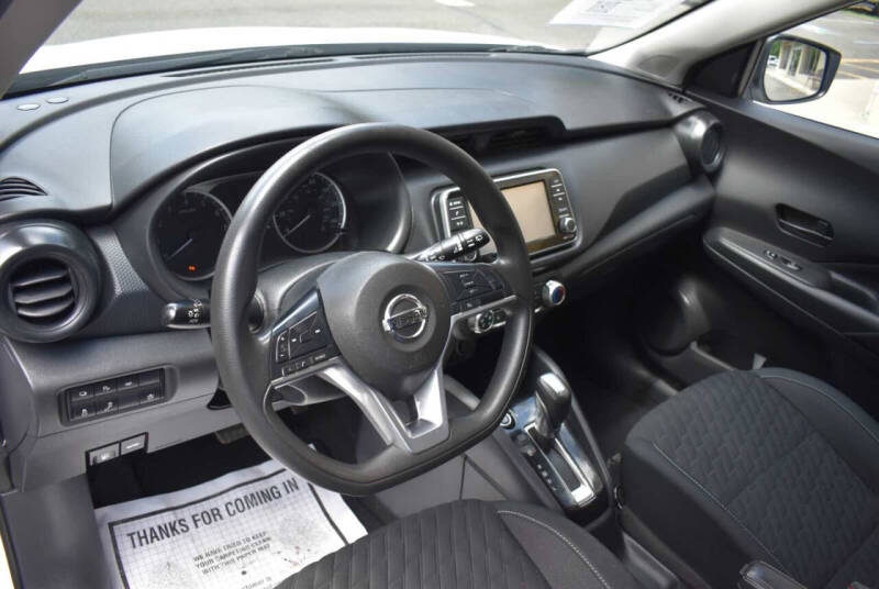 2021 Nissan Kicks S