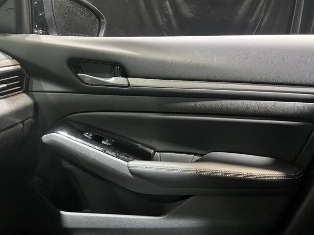 2025 Nissan Altima 2.5 SL