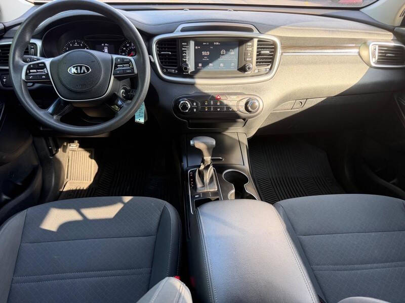 2020 Kia Sorento LX