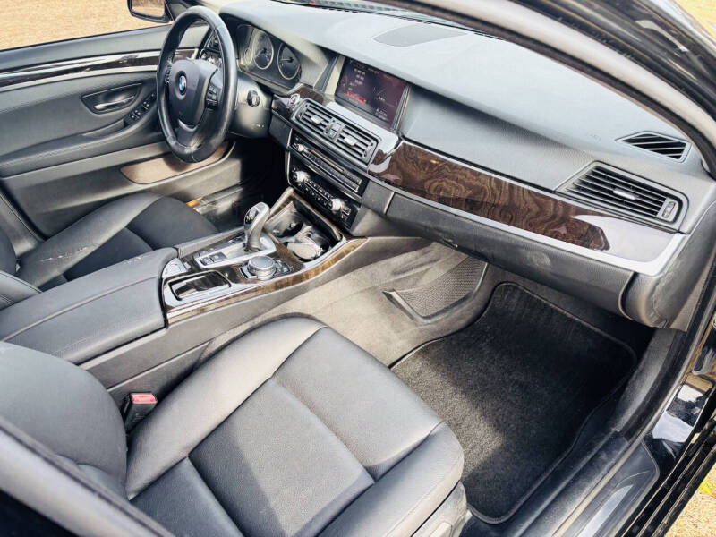 2016 BMW 5 Series 528i xDrive