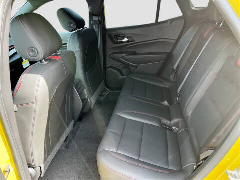 2025 Chevrolet Trax RS