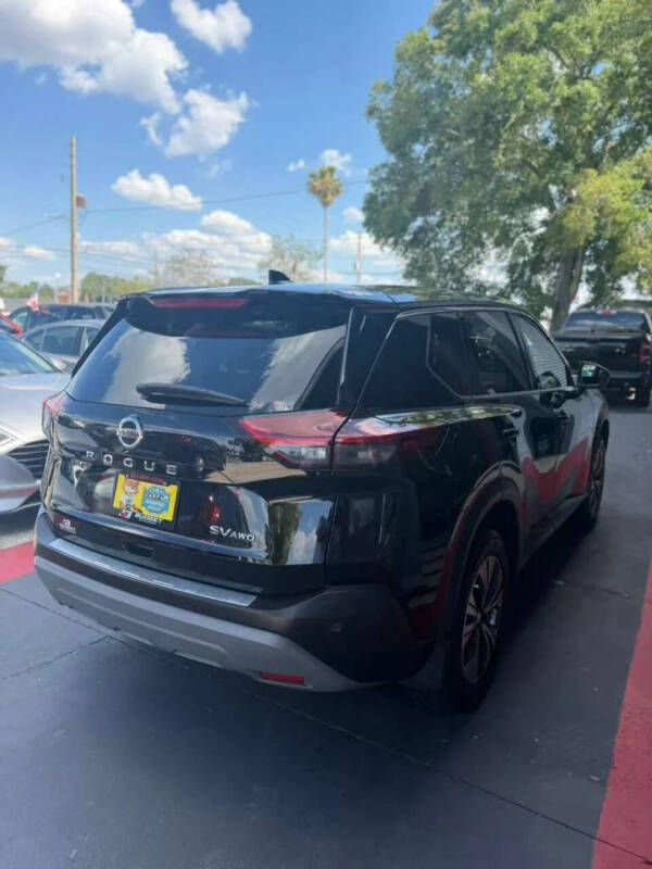 2021 Nissan Rogue SV