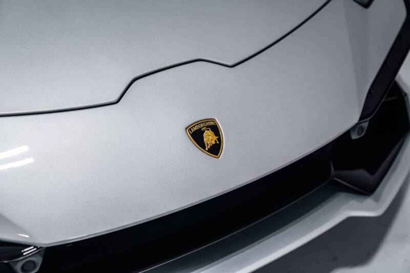 2023 Lamborghini Huracan Tecnica