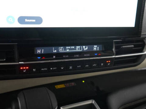 2025 Toyota Sienna Limited 7-Passenger