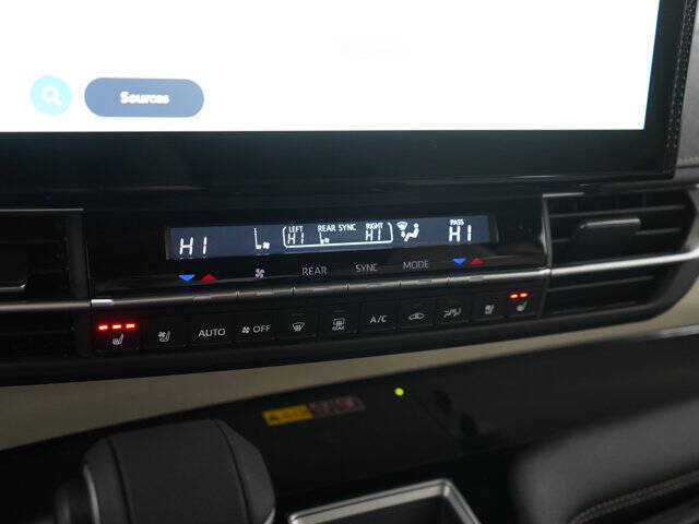 2025 Toyota Sienna Limited 7-Passenger