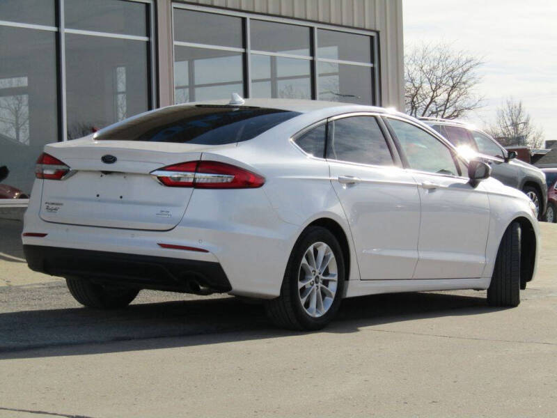 2020 Ford Fusion SE
