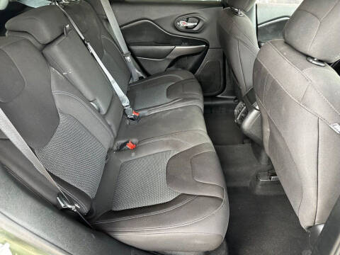 2019 Jeep Cherokee Latitude