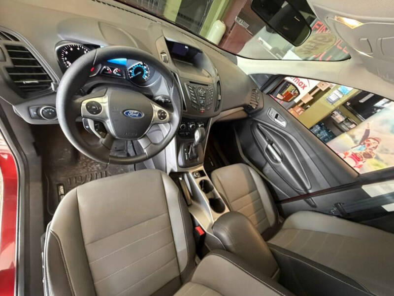 2016 Ford Escape SE