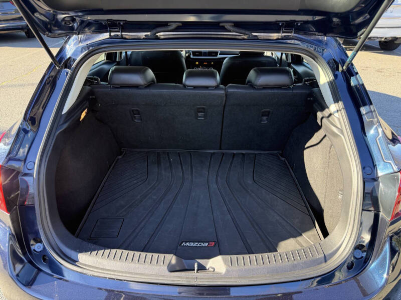 2018 Mazda MAZDA3 Touring