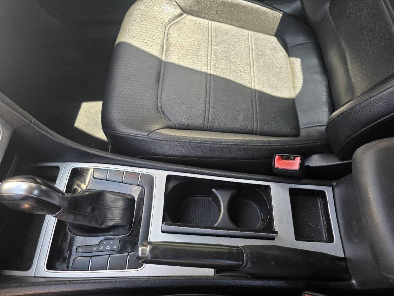 2012 Volkswagen Passat SE PZEV