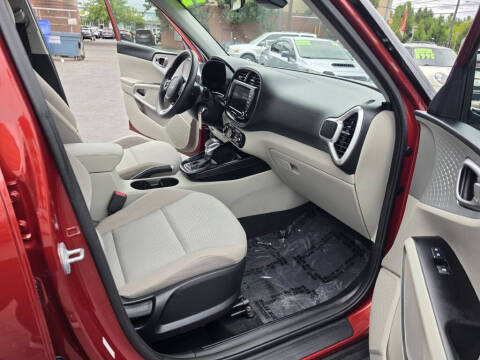 2022 Kia Soul LX