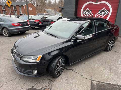 2013 Volkswagen Jetta for sale at Apple Auto Sales Inc in Camillus NY