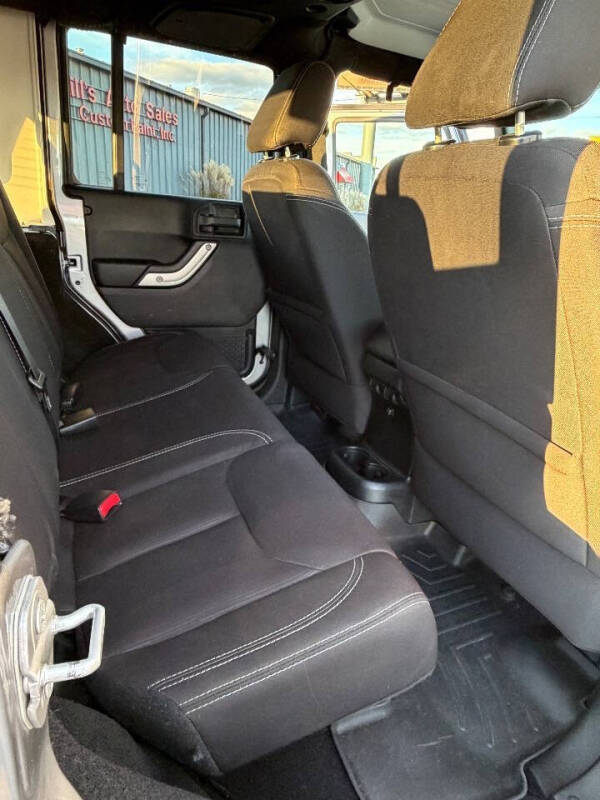 2016 Jeep Wrangler Unlimited Sahara